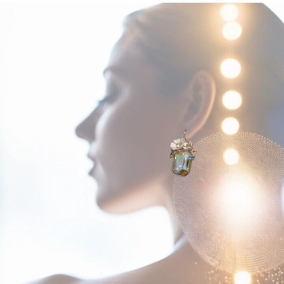 STUNNING! Gold White Flower Aurora Emerald Cut Earrings - Picture 2 of 7